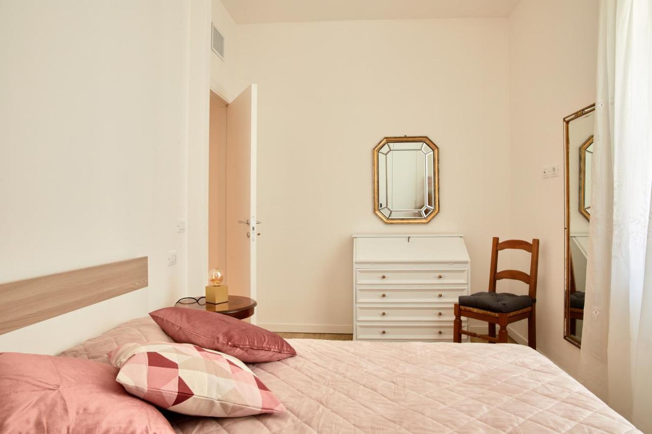 Xenia Apartments - Apartment In Fondazione Prada Milano Eksteriør billede
