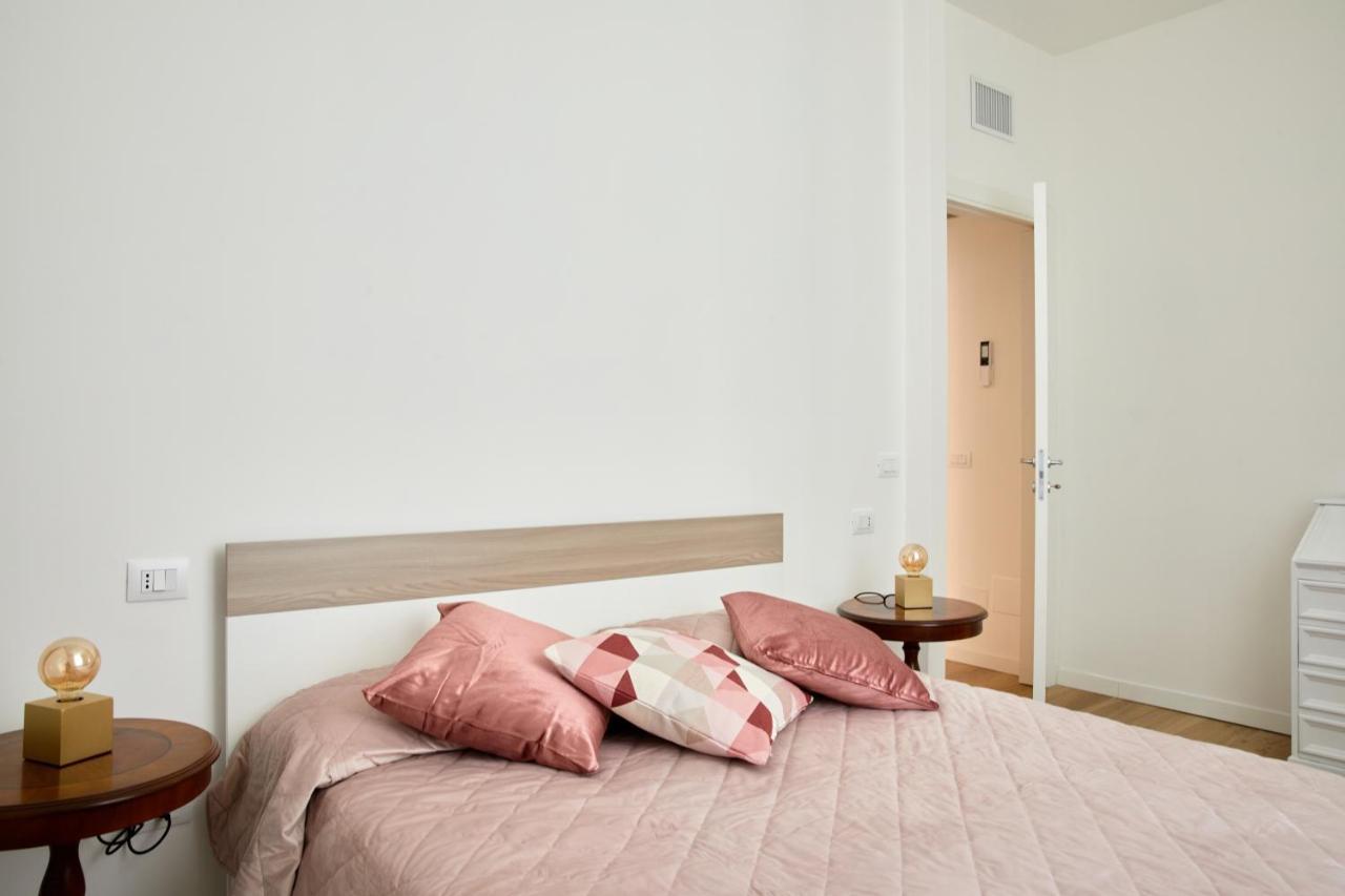Xenia Apartments - Apartment In Fondazione Prada Milano Eksteriør billede